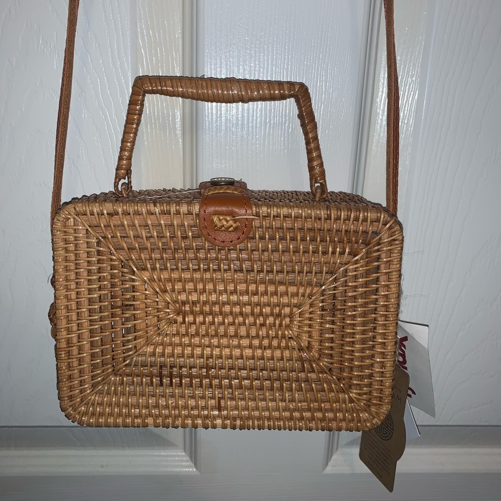 Structured Crossbody Wicker Purse